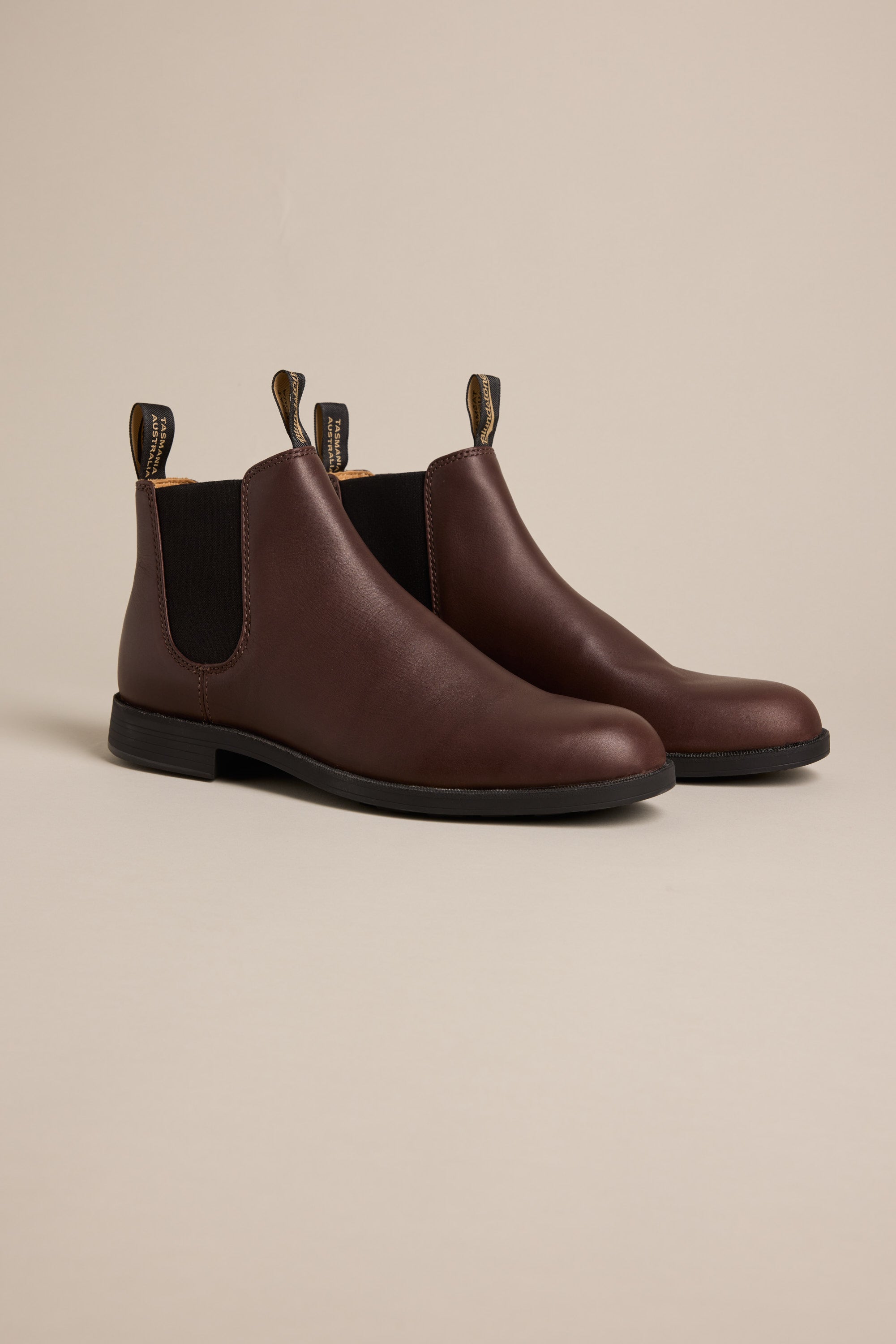 Shop Blundstone Dress Chelsea Boots #1900 (CHESTNUT)