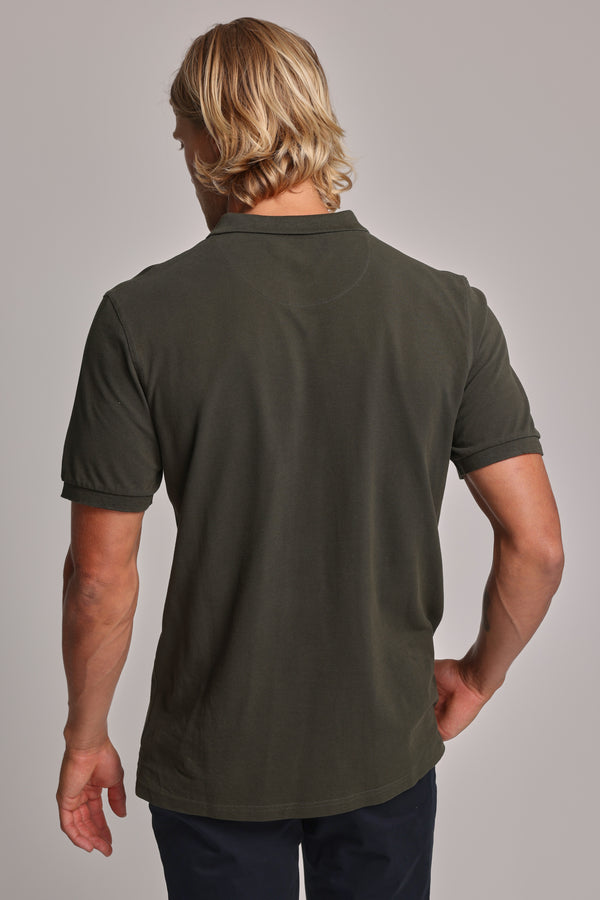 Barkers Regent Pique Polo in dark khaki, regular fit, additional view