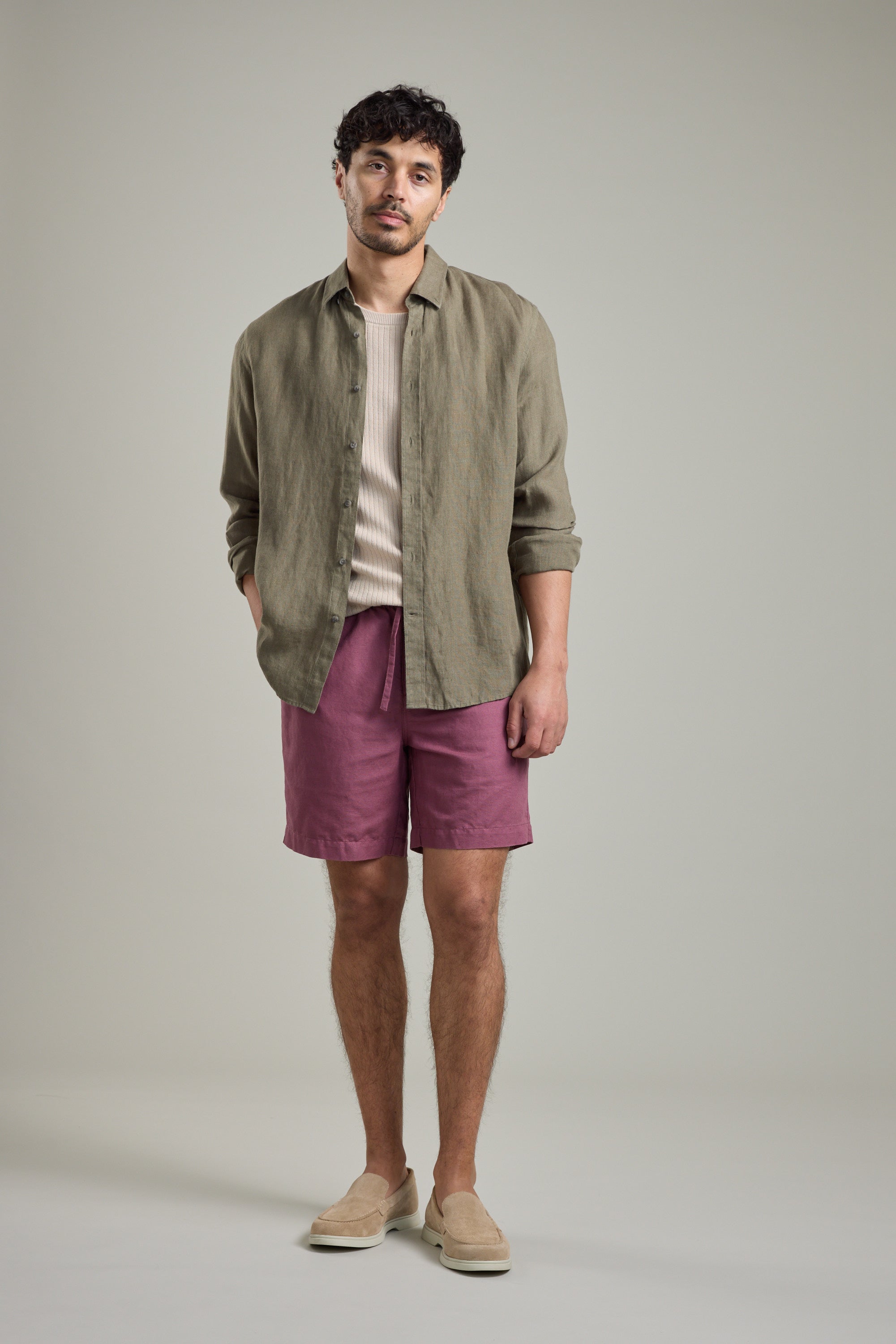Shop Jasper Linen Weekend Short (PLUM) | Barkers