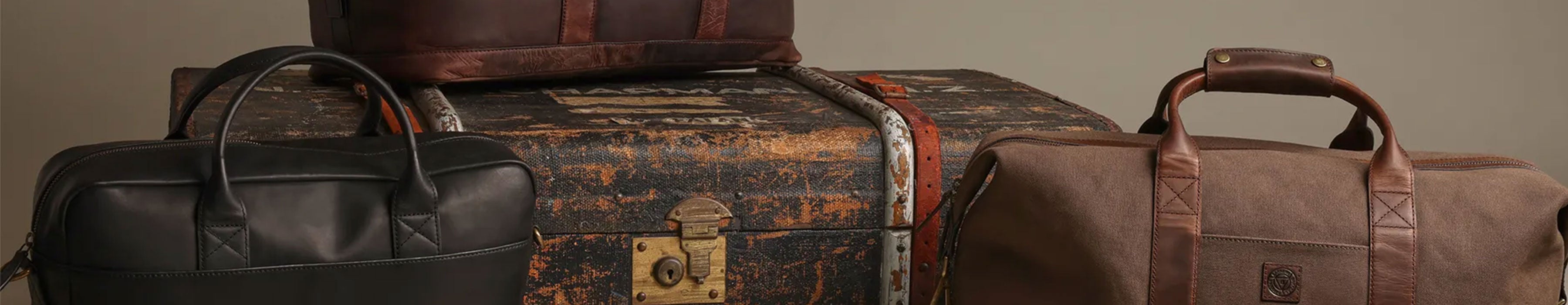 bags-and-luggage-banner-desktop