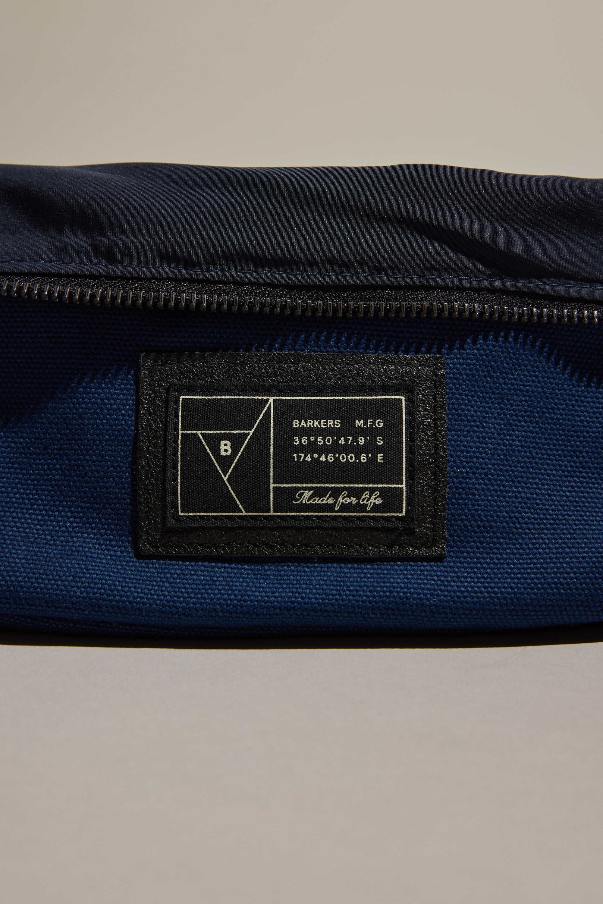 Barkers Canvas Toiletry Bag