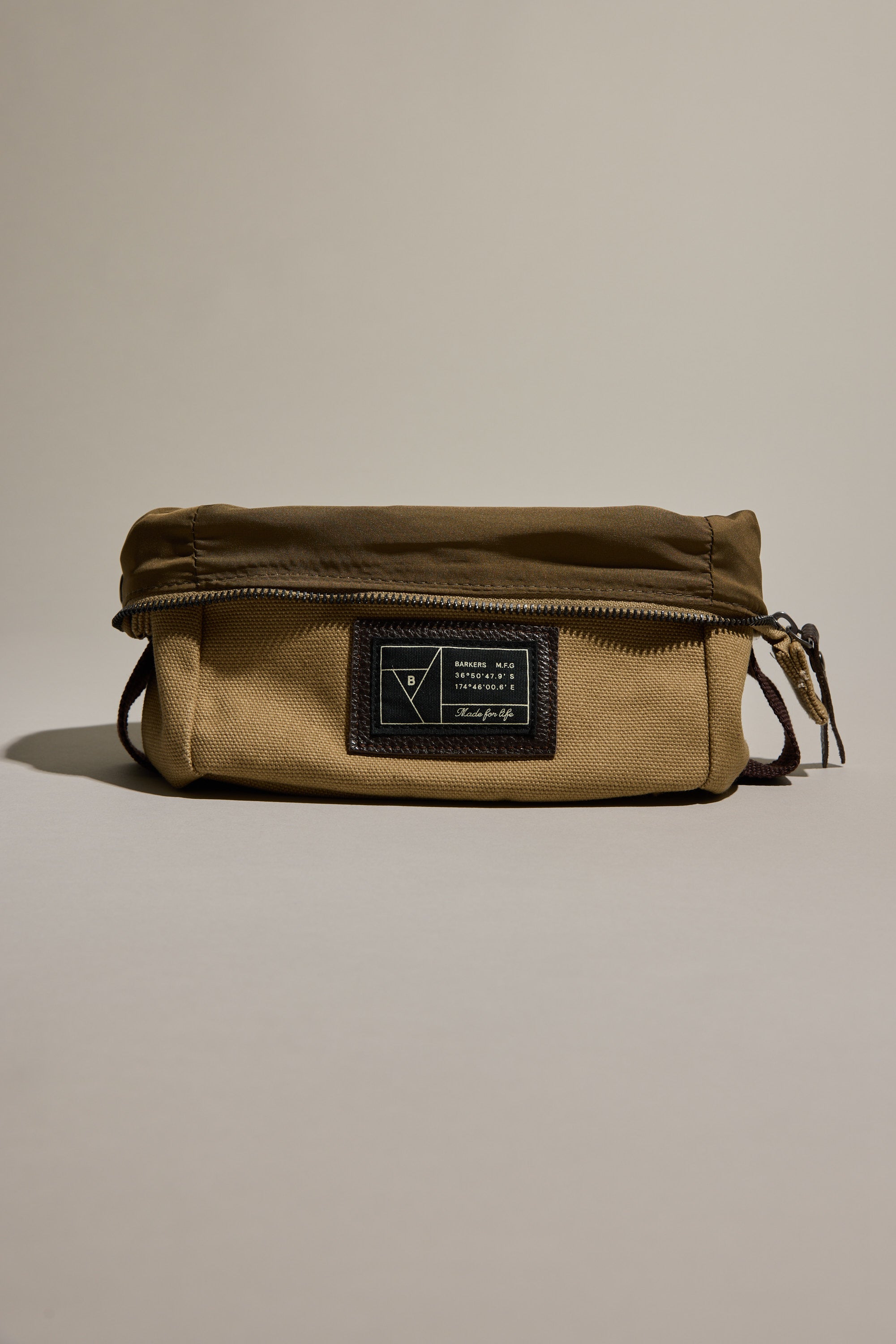 Barkers Canvas Toiletry Bag
