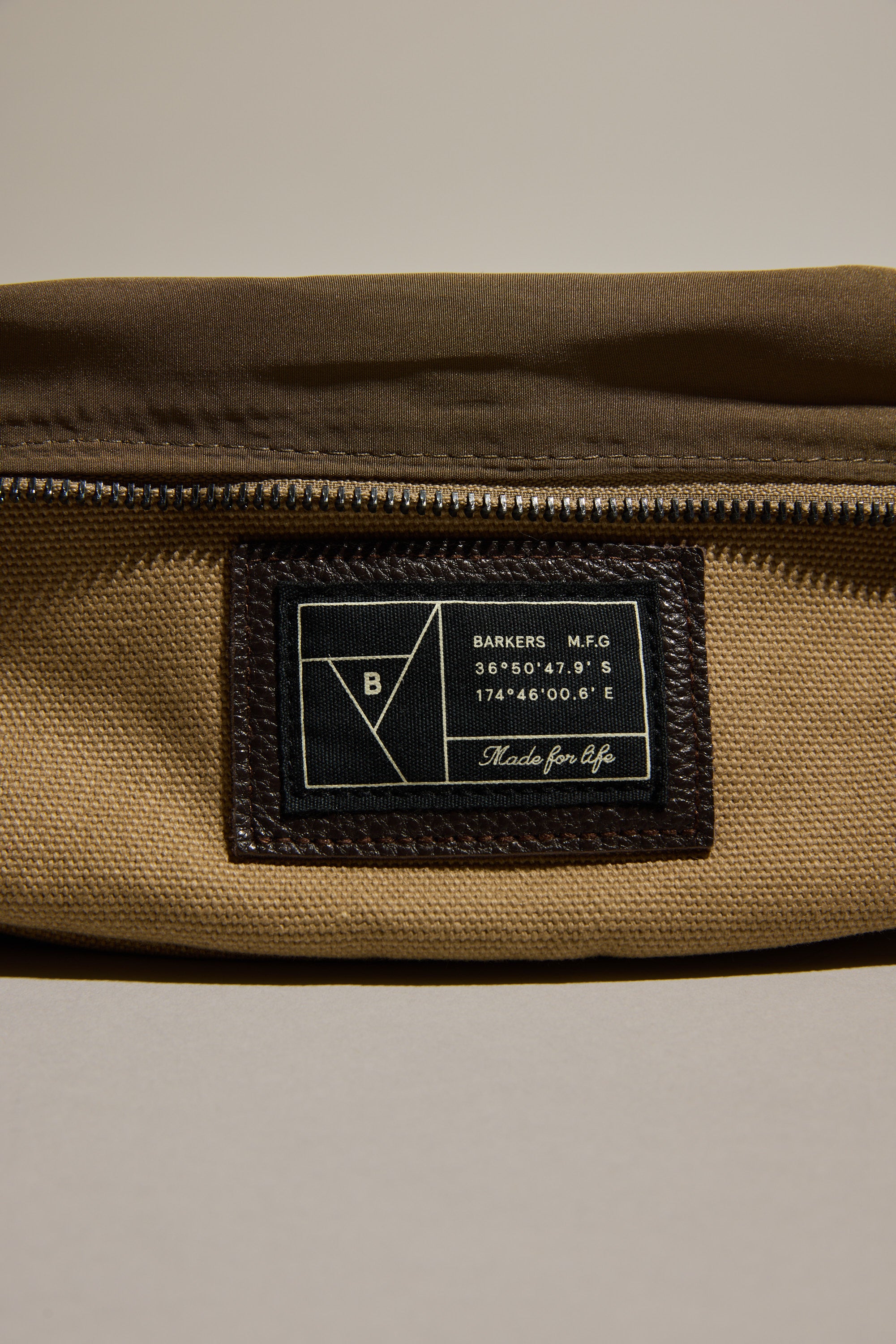 Barkers Canvas Toiletry Bag